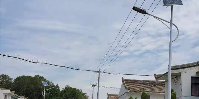 西固區(qū)風(fēng)光互補(bǔ)路燈有哪些廠家「甘肅登頂照明工程供應(yīng)」